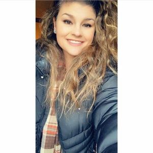 Meet your Posher, Chelsey